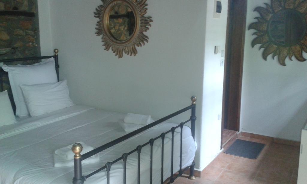Traditional Guesthouse Archontoula Палеос Пантелеймон Екстериор снимка