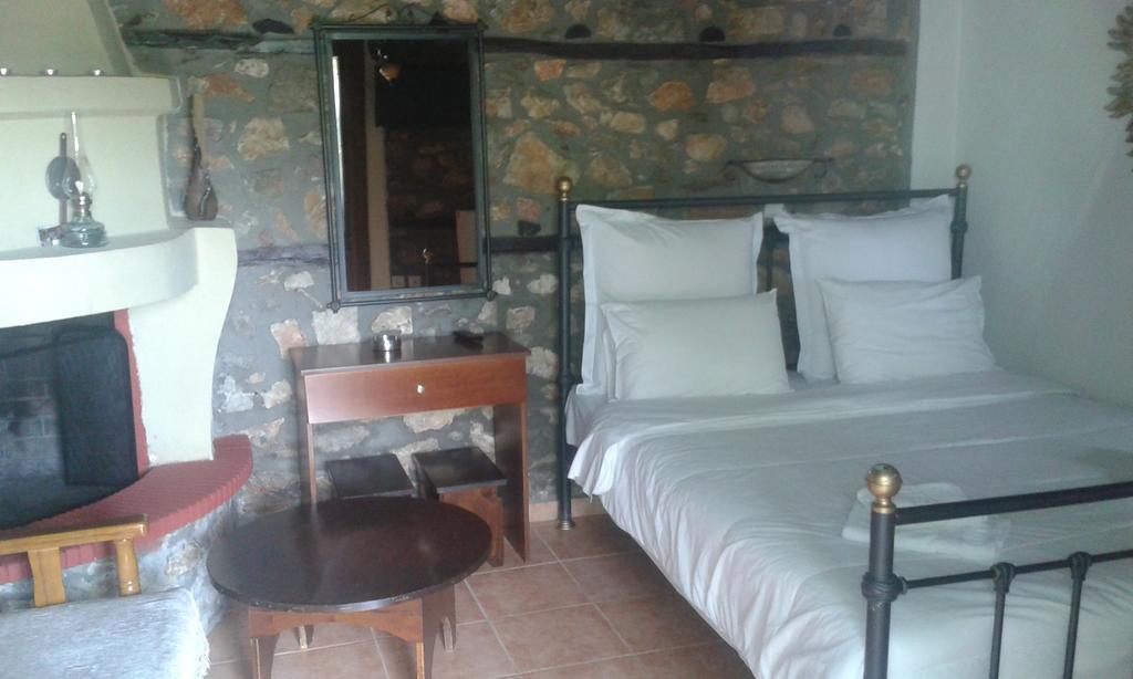 Traditional Guesthouse Archontoula Палеос Пантелеймон Екстериор снимка