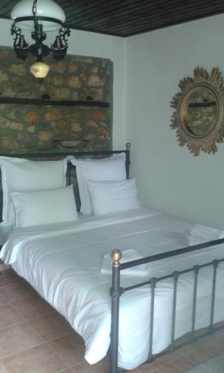 Traditional Guesthouse Archontoula Палеос Пантелеймон Екстериор снимка